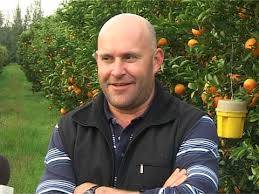Ariel-Panozzo-Galmarello-fed-citrus-entre-rios.jpg (14494 bytes)
