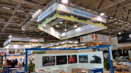 ipcva-anuga.JPG (45505 bytes)