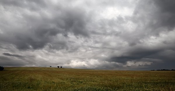 lluvias-tormentas.jpeg (27070 bytes)